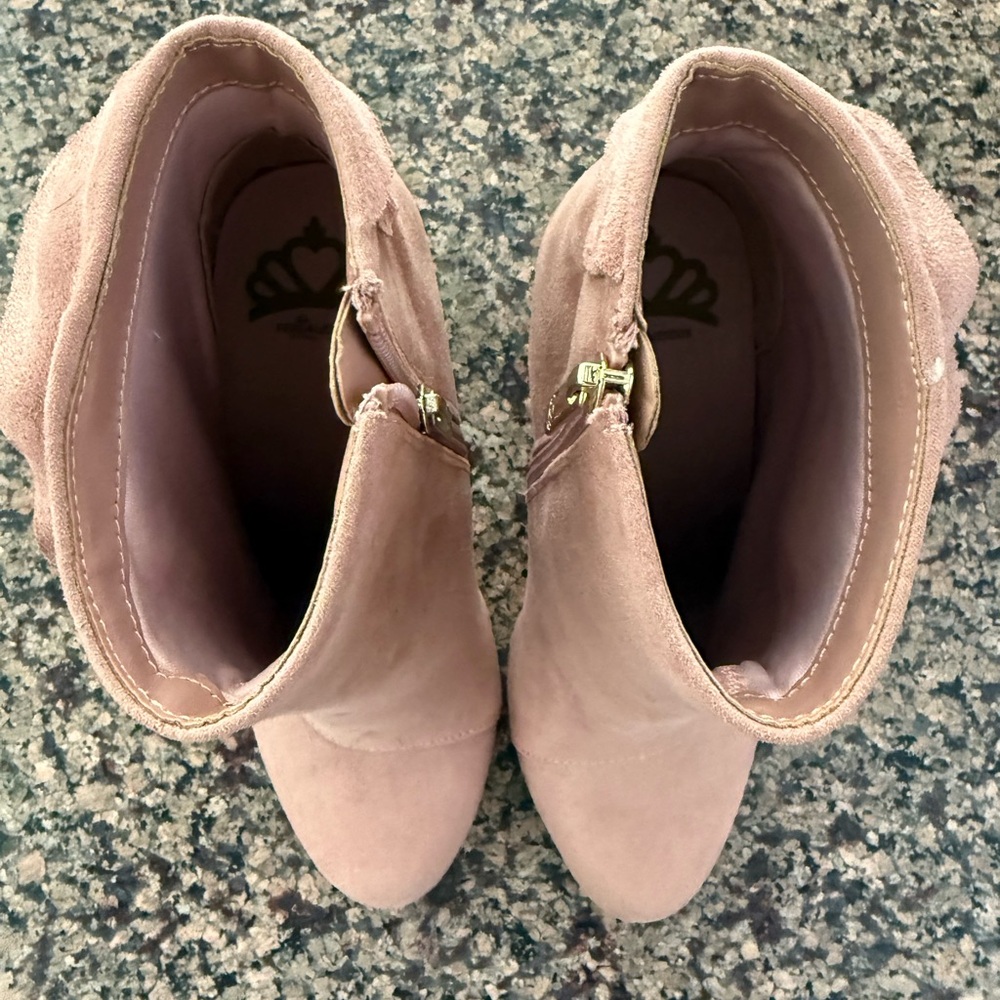 Fergalicious Blush Ankle Booties - Picture 2 of 7
